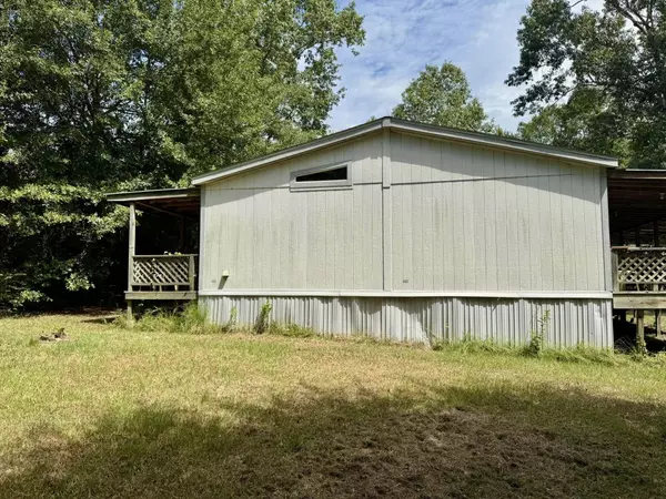Bronson, TX 75930-4147,127 County Road 4109