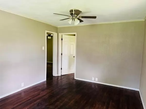 Orange, TX 77630,811 Flint St