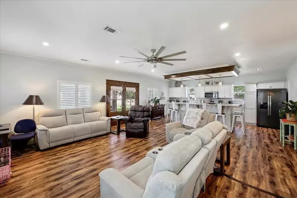 Bridge City, TX 77611,445 Bland Dr.