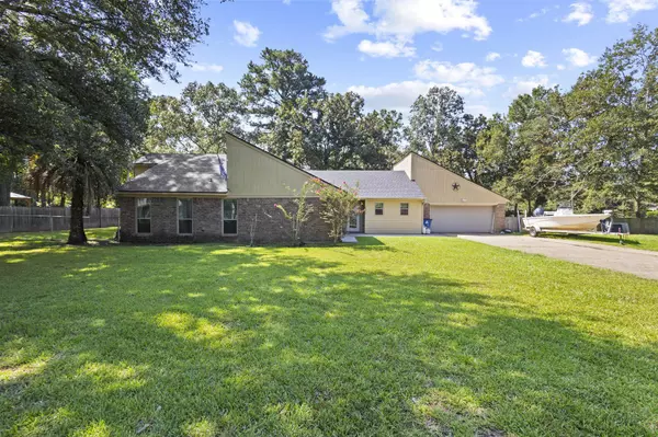 13355 Alaskan Dr, Beaumont, TX 77713