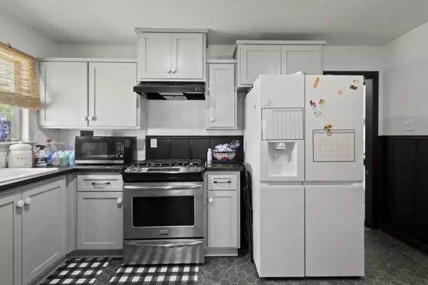 Port Neches, TX 77651,718 Central St