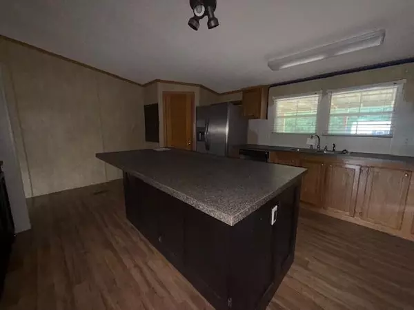 Sour Lake, TX 77659,517 Merchant