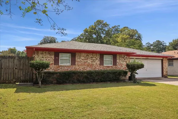 Port Arthur, TX 77642,2129 Neches Ave
