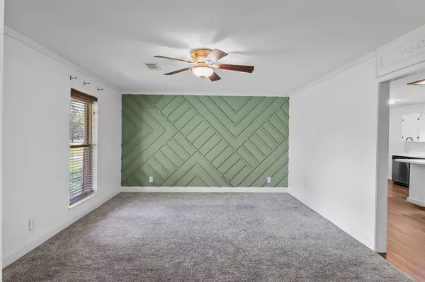 Orange, TX 77632,1464 N Lewis Dr