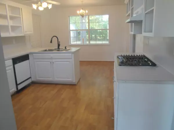 Buna, TX 77612,4248 F M 253