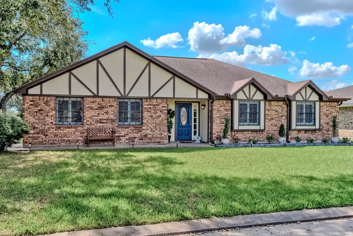Groves, TX 77619,2201 Friar Tuck Ln
