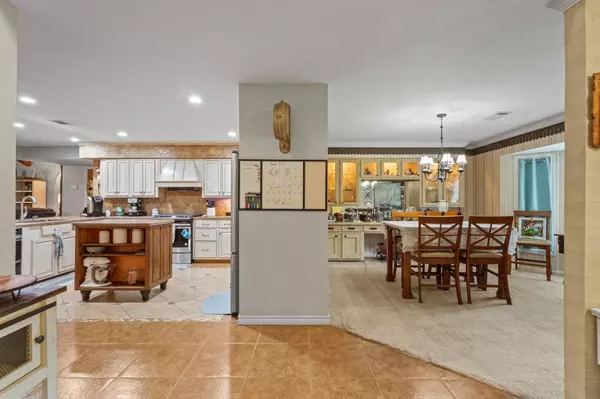 Orange, TX 77632,6547 Horseshoe Bend Rd