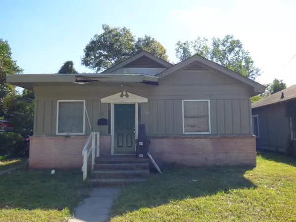 505 W Cypress, Orange, TX 77630