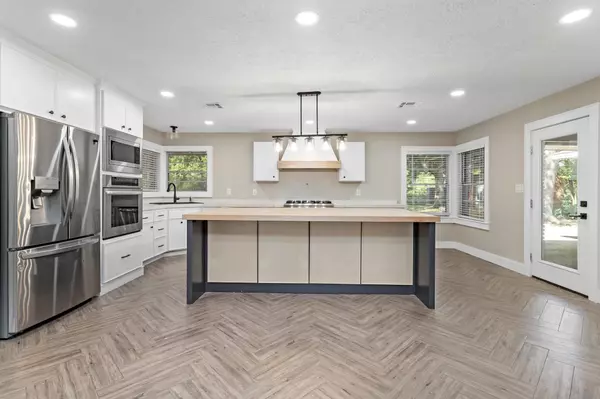 Beaumont, TX 77706-4330,735 Belvedere Dr