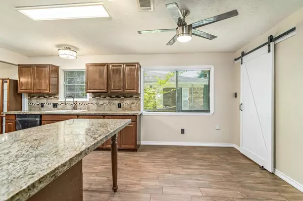 Beaumont, TX 77706,1385 Howell