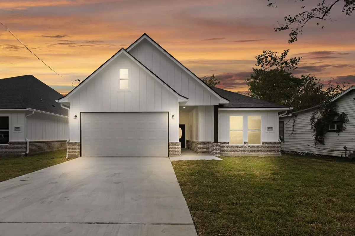 Nederland, TX 77627,1815 N 19th St