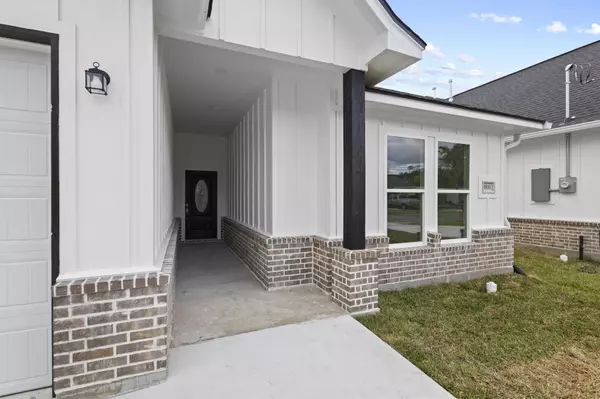 Nederland, TX 77642,1811 N 19th St