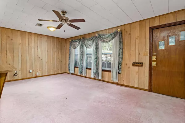 Nederland, TX 77627-5921,319 N 24th St