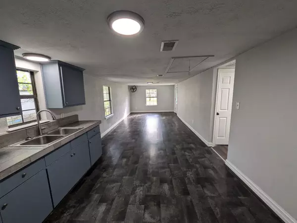 Vidor, TX 77662,1125 N Tannahill St