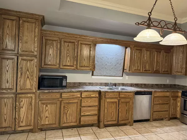 Orange, TX 77630,3628 Carpenter Rd.