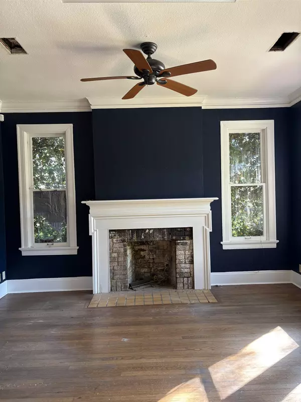 Beaumont, TX 77702,2444 Broadway