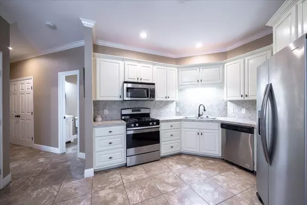 Orange, TX 77630,2034 31st