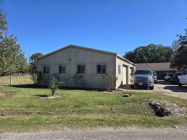 Beaumont, TX 77705,19545 FM 365 RD