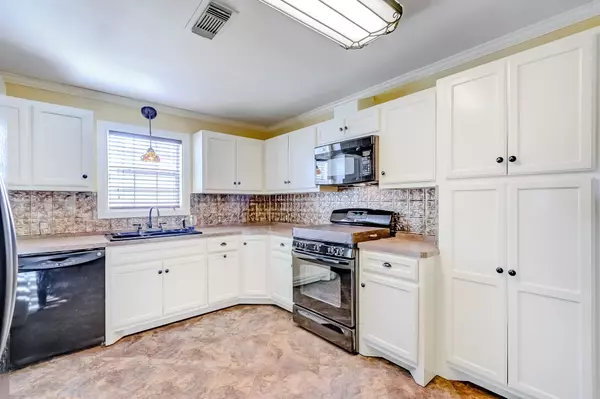 Orange, TX 77630,5149 S Patillo Rd