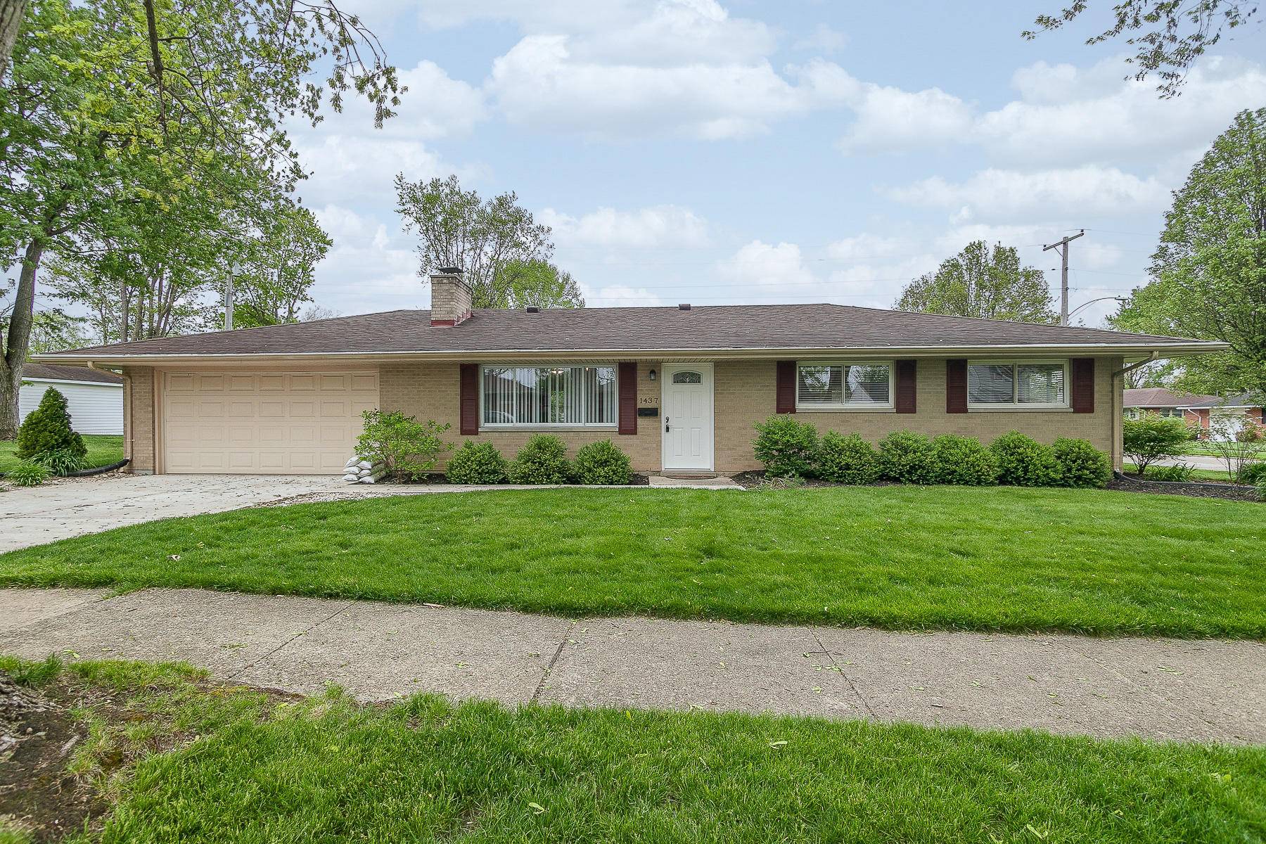 1437 Surrey Road, Troy, OH 45373