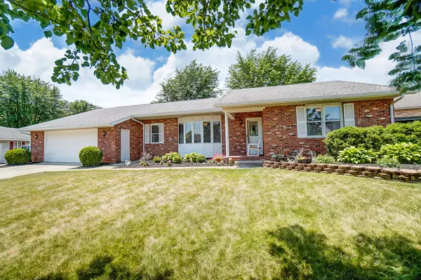 Wapakoneta, OH 45895,833 Glyncrest Drive