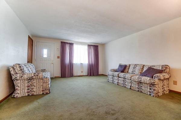 New Carlisle, OH 45344,304 Zimmerman Street