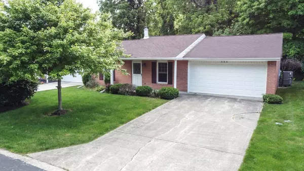 205 Green Tree Lane, Bellefontaine, OH 43311