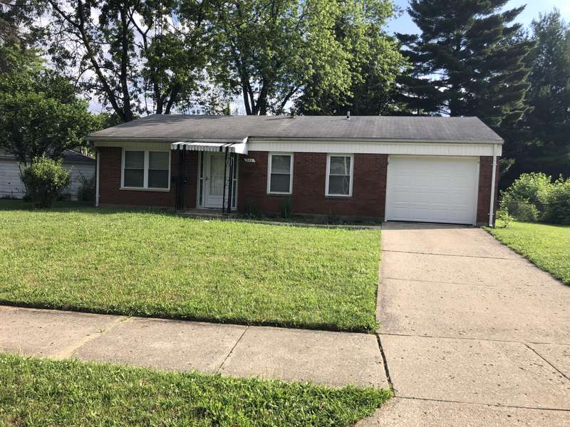 240 Bassett Drive, Springfield, OH 45506