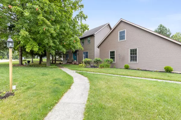 1316 Woodglen Circle, Bellefontaine, OH 43311