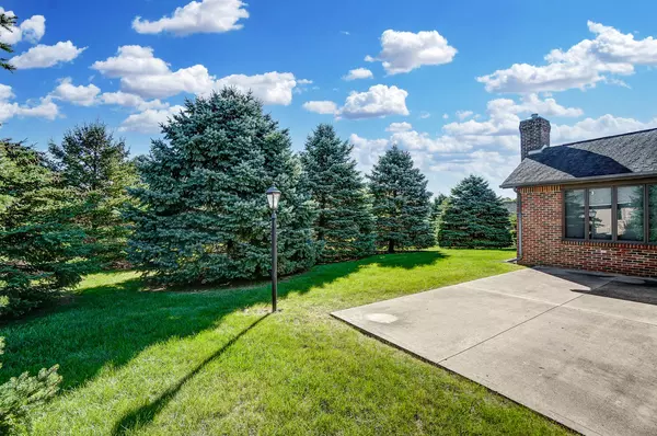 1061 Edinburgh Cove, London, OH 43140