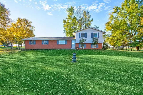 1583 E Kanagy Road, West Liberty, OH 43357