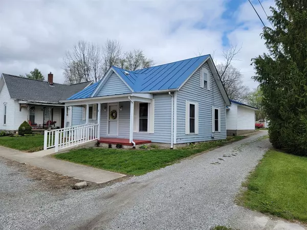 8 N Monroe Street, Christiansburg, OH 45389