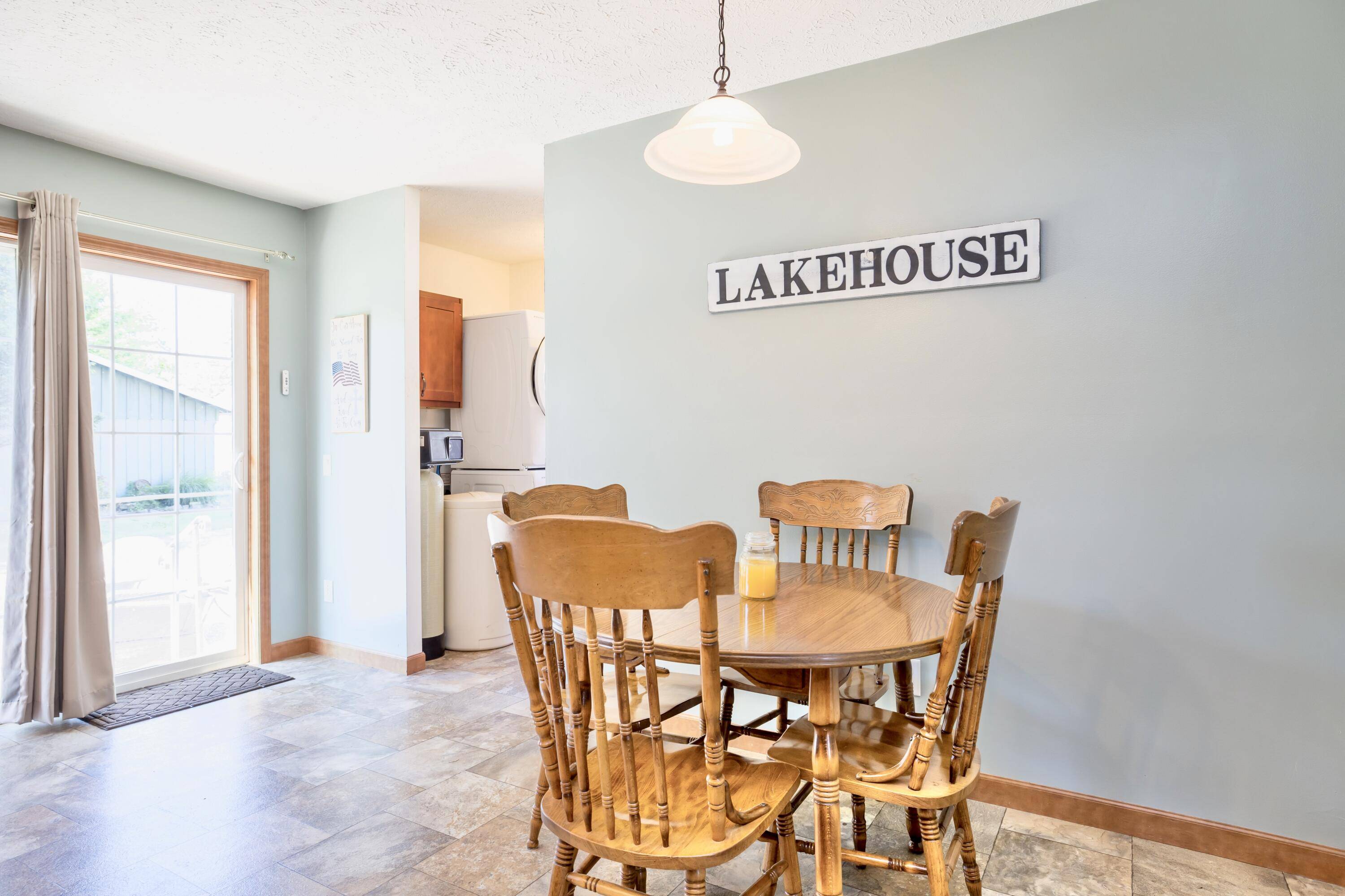 Lakeview, OH 43331,8907 College Street
