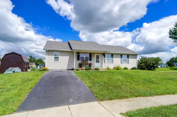 516 Dry Creek Way, South Charleston, OH 45368