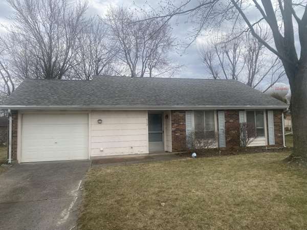 812 Daisy Drive, Wapakoneta, OH 45895