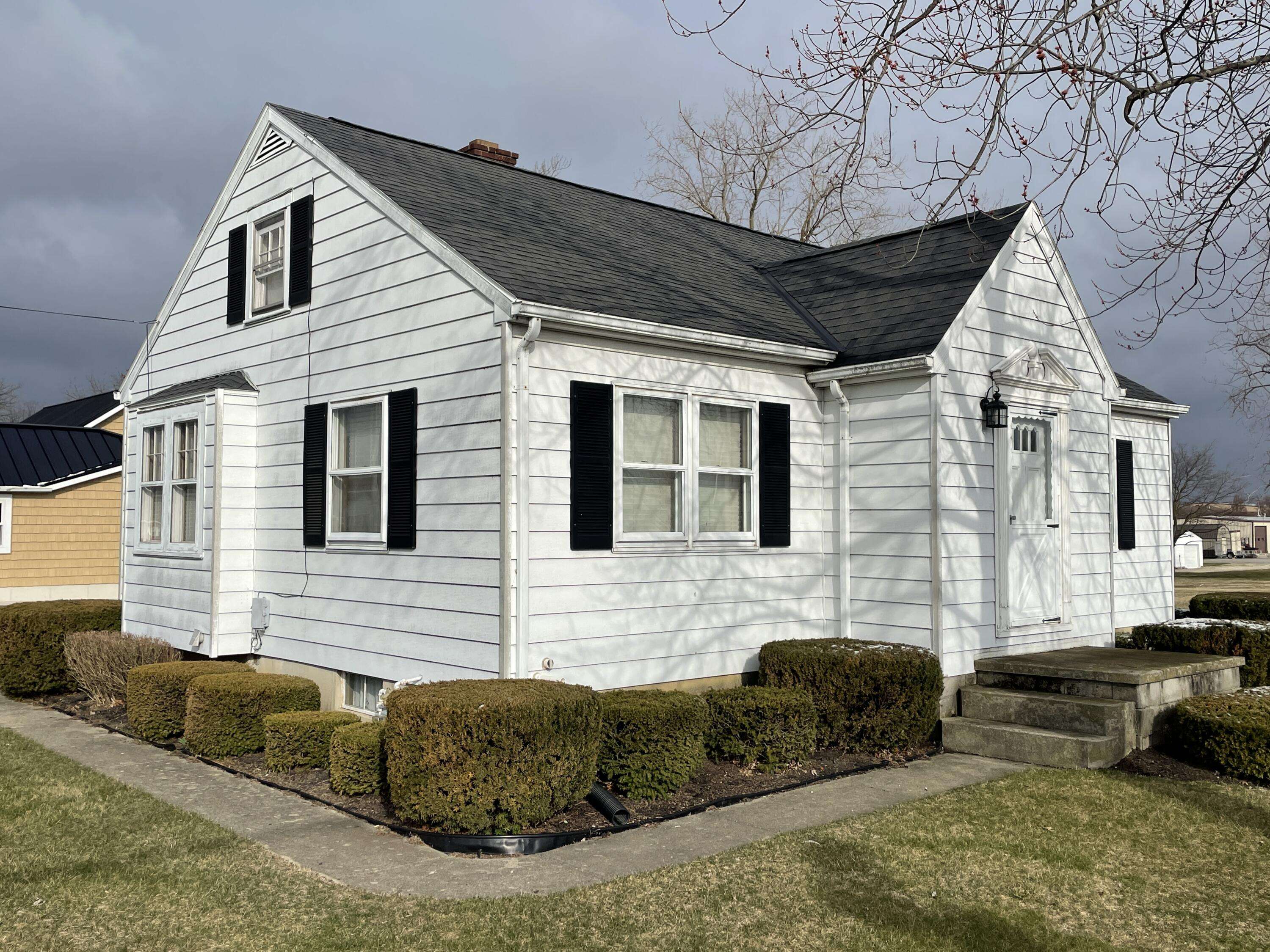182 S Eastern Avenue, Saint Henry, OH 45883