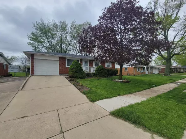 1807 Fair Oaks Drive, Sidney, OH 45365