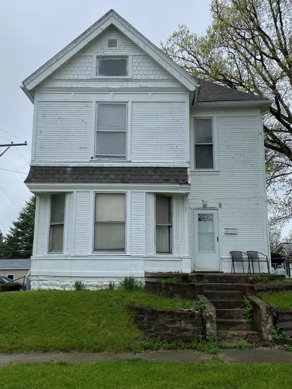 714 S Detroit Street,  Bellefontaine,  OH 43311