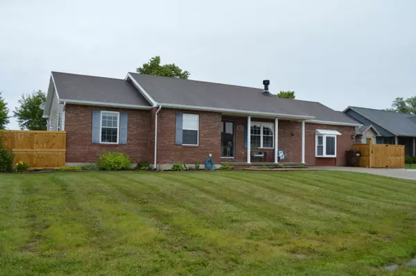 114 Dublin Lane,  Saint Paris,  OH 43072