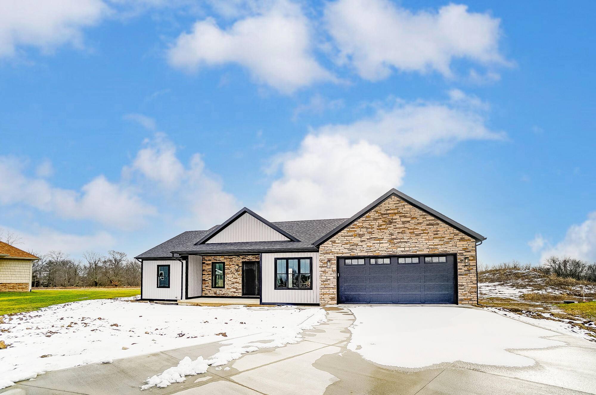 Wapakoneta, OH 45895,302 Biscayne Boulevard