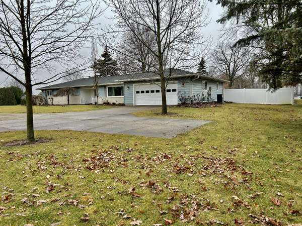 Wapakoneta, OH 45895,1109 Glynwood Road