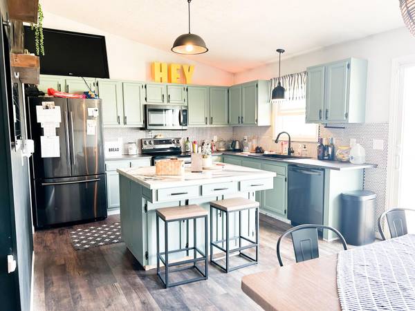 Jackson Center, OH 45334,814 E Pike Street