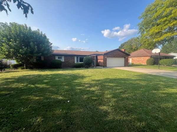 1008 Poppy Drive, Wapakoneta, OH 45895