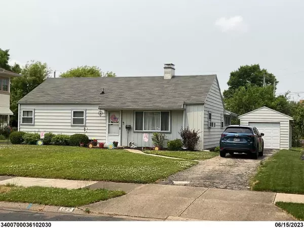 132 N Kensington Place, Springfield, OH 45504