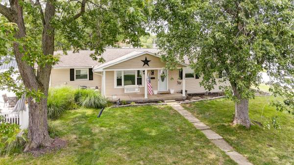 209 N Wood Street, Wapakoneta, OH 45895