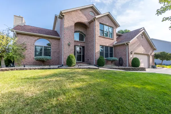 873 Stonehenge Drive, Tipp City, OH 45371