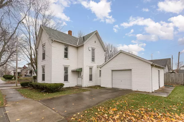 102 Court Street, Wapakoneta, OH 45895