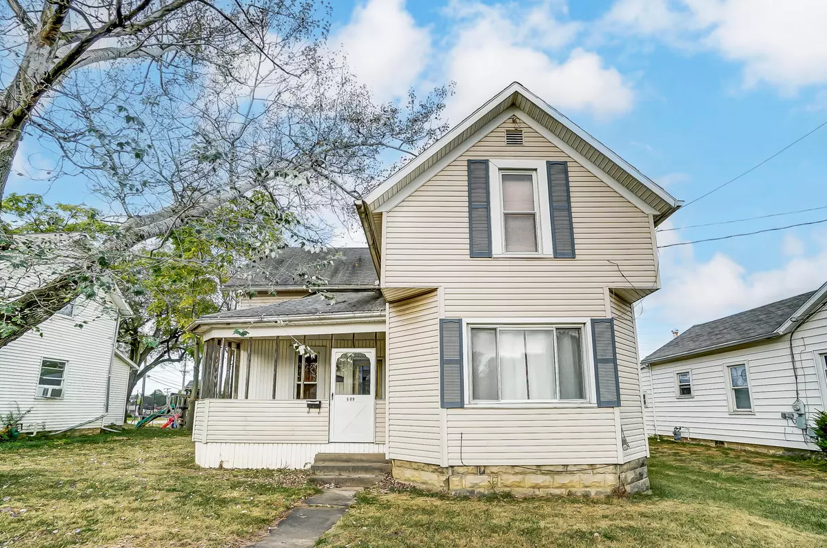 Wapakoneta, OH 45895,609 Maple Street