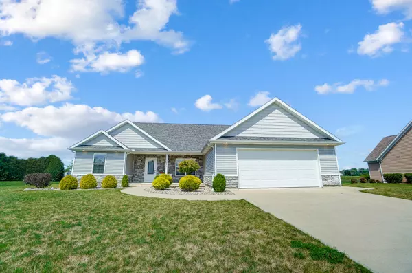 2301 Eaglebrooke Circle, Celina, OH 45822