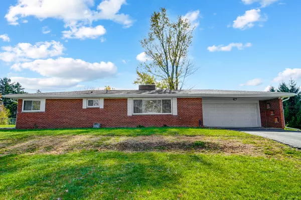 31 Hedgely Road, Springfield, OH 45506